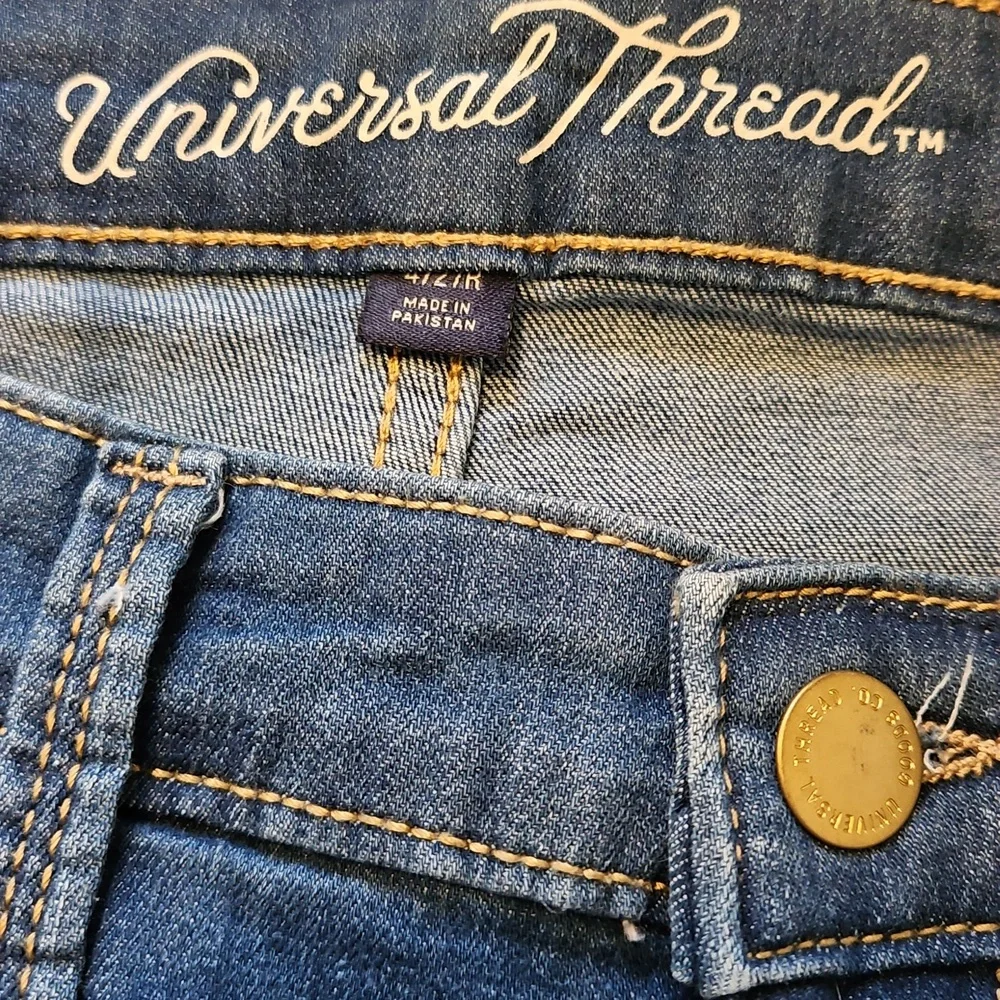👖UNIVERSAL THREAD HIGH RISE SKINNY JEANS